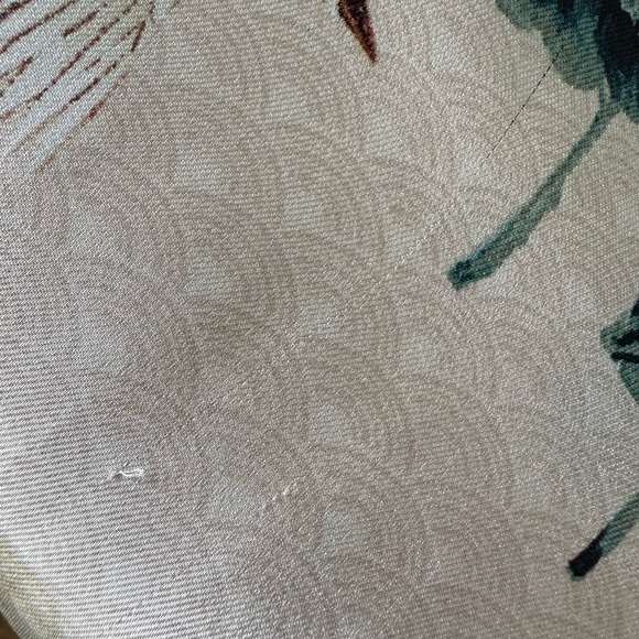 Gorgeous Zara Pajama-Style Floral Blouse Size Large - Picture 6 of 6